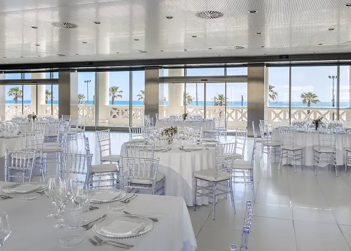 Las Arenas Balneario Resort